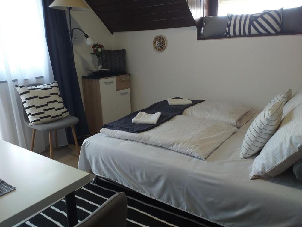 Art Inn Apartmanhaz Balaton-Денешдиаш Экстерьер фото