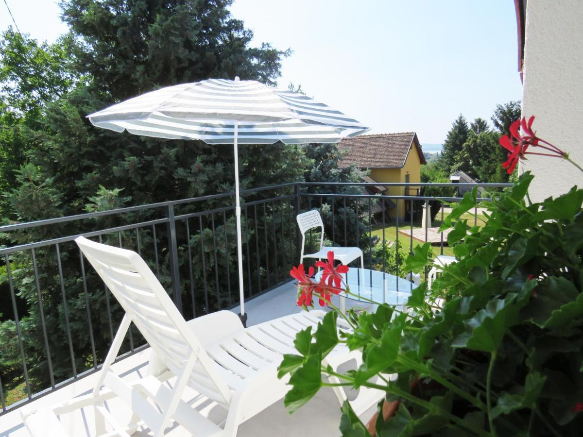 Art Inn Apartmanhaz Balaton-Денешдиаш Экстерьер фото